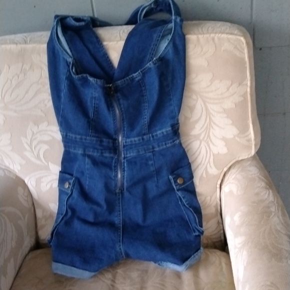 Blue jean romper - Picture 3 of 4